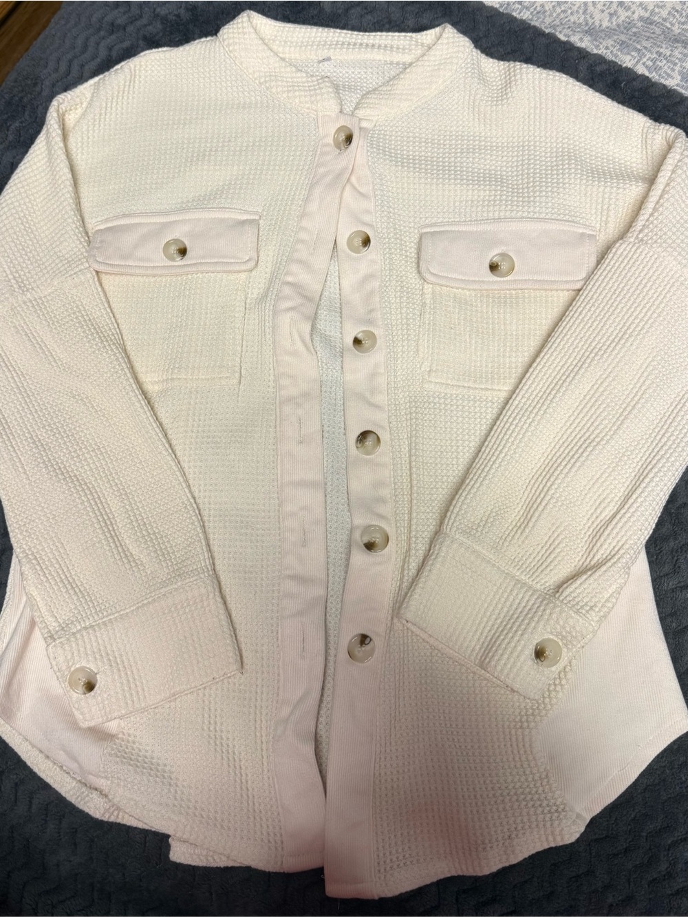 Womens Cream Button-Front Knit Shirt Jacket
